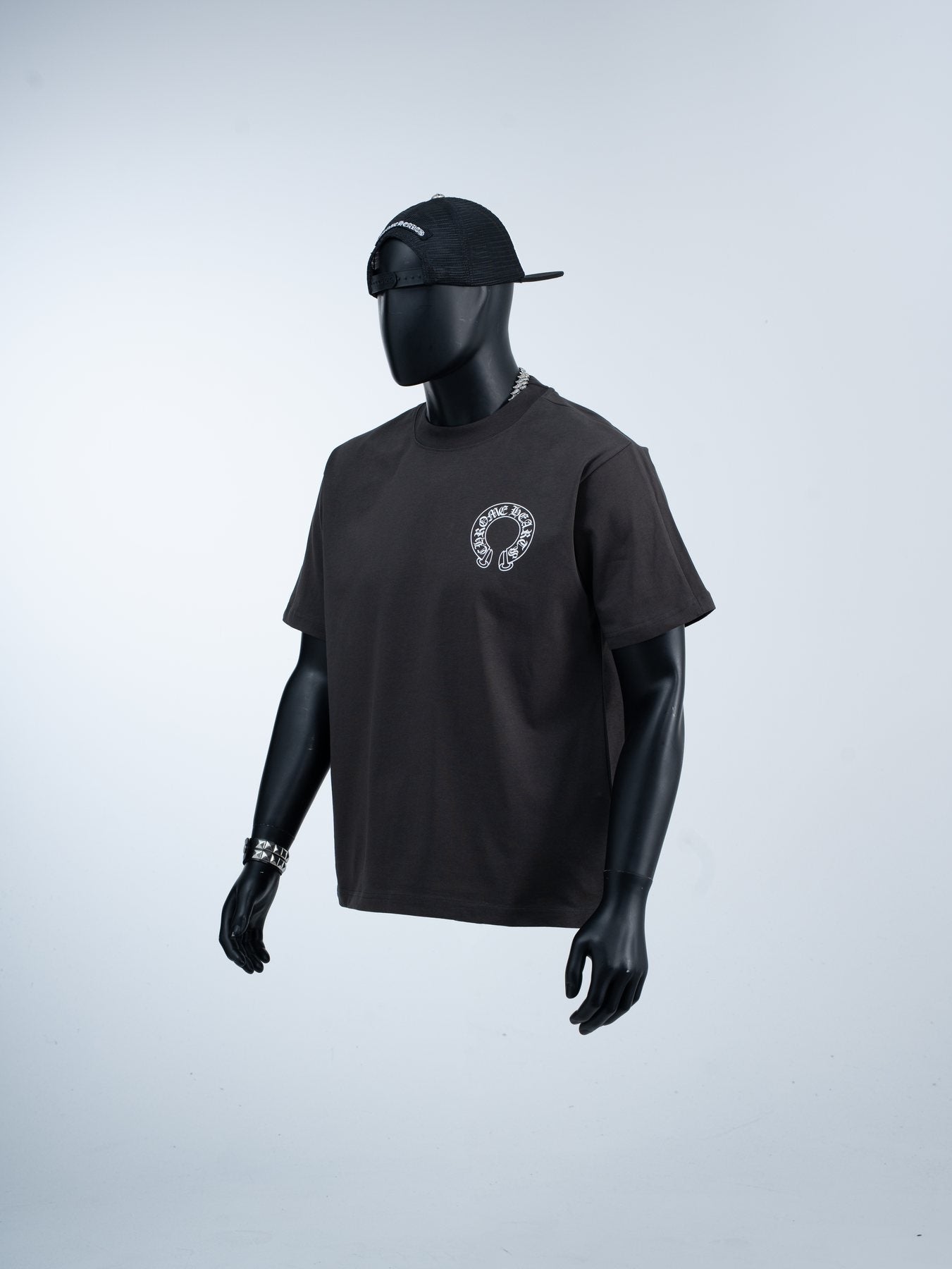 Chrome Hearts Horseshoe Gothic Graphic T-Shirt — side